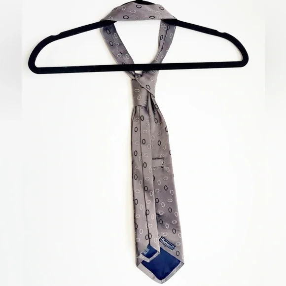 Vintage Burberrys Patterned Gray Tie with Solid Dark Gray and Dotted White Ovals - Picture 10 of 11